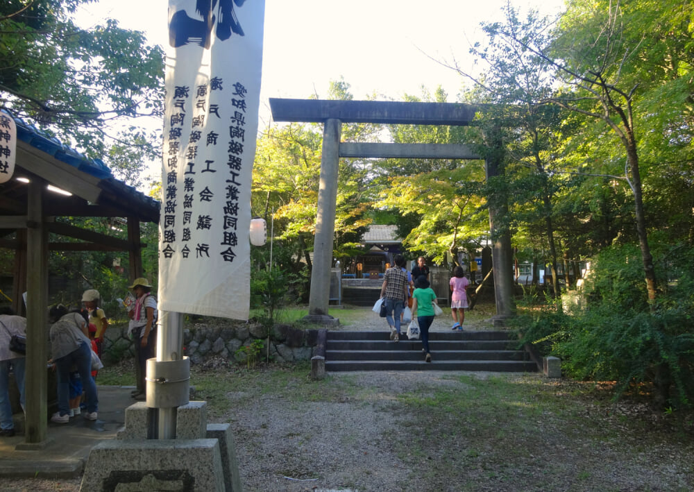 窯神神社の写真 ©KKPCW(CC BY-SA 4.0)