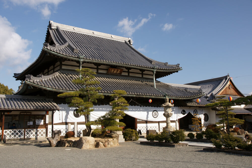 花岳寺の写真 ©663highland(CC-BY-SA-3.0)