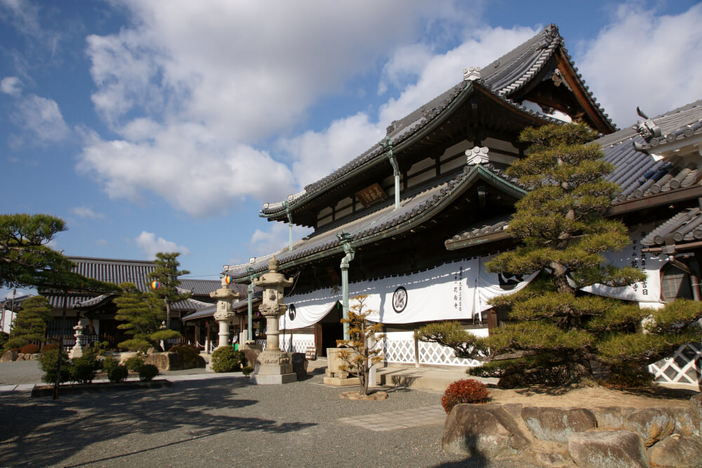 花岳寺の写真 ©663highland(CC-BY-SA-3.0)