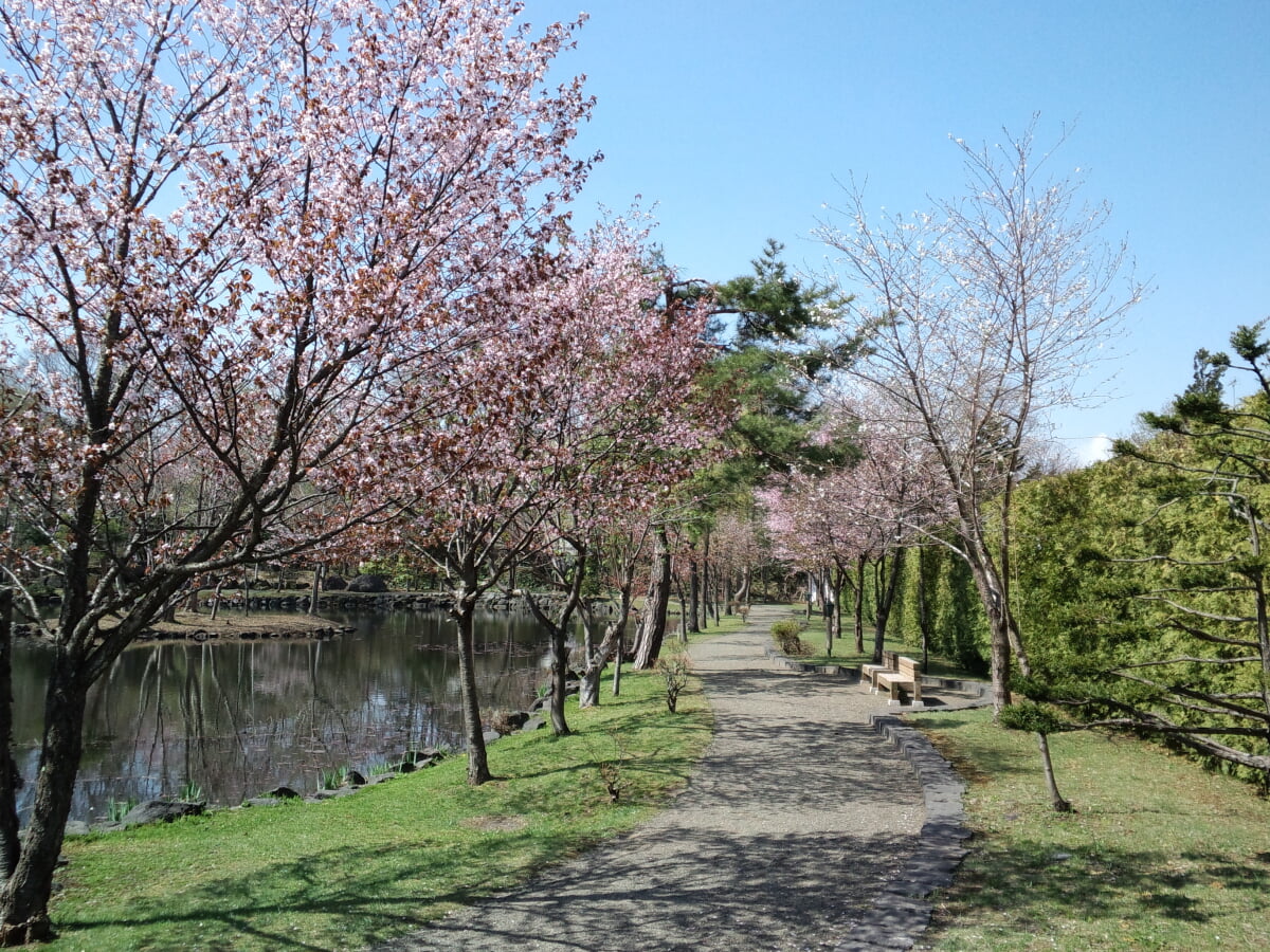 玉泉館跡地公園の写真 ©SelEle-MS(CC BY-SA 3.0)