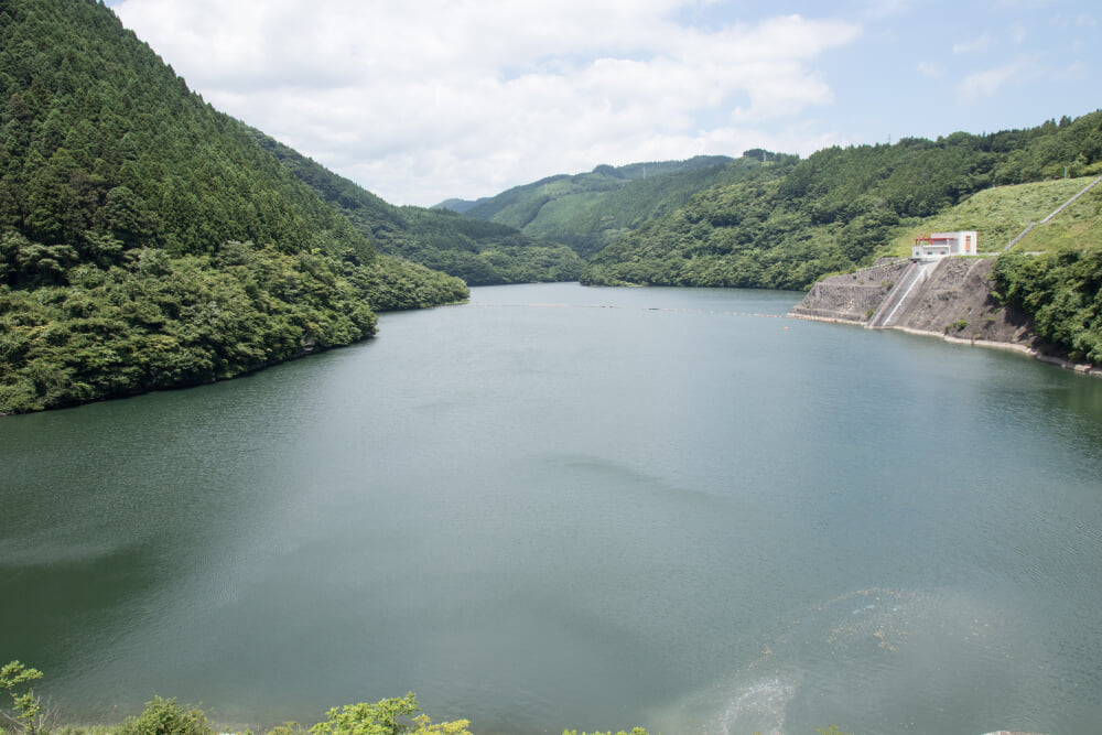 四時ダムの写真 ©Σ64(CC BY 4.0)