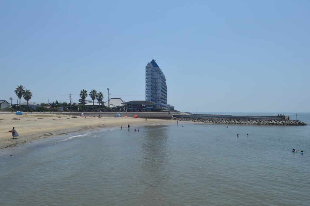 大野海水浴場の写真 ©Asturio(CC BY-SA 4.0)