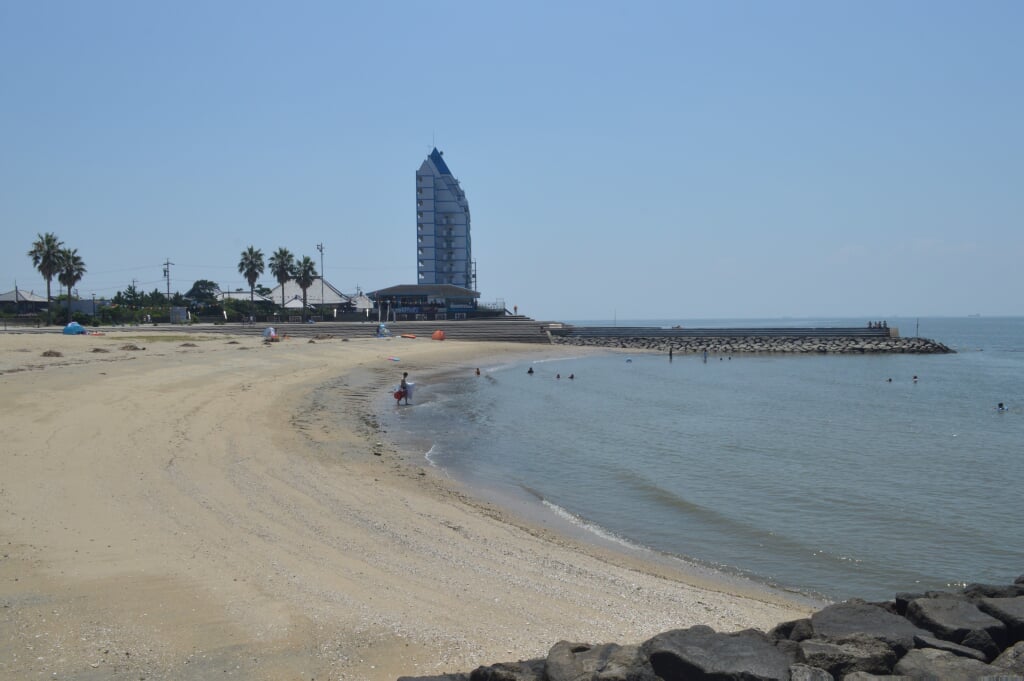 大野海水浴場の写真 ©Asturio(CC BY-SA 4.0)