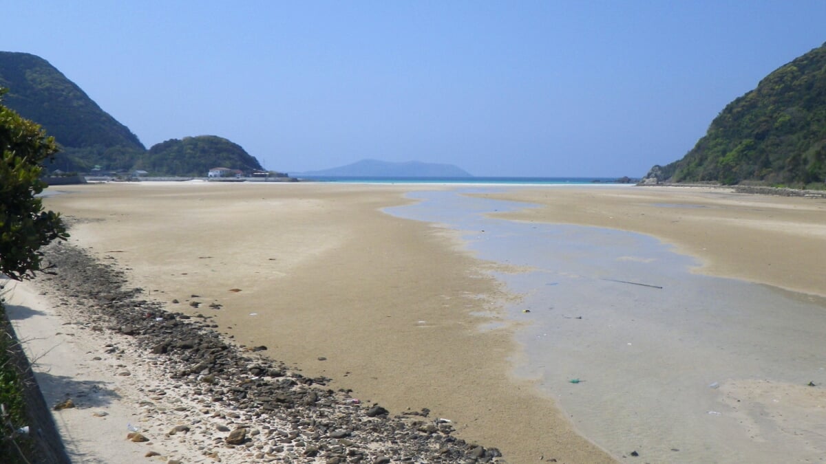 高浜海水浴場の写真 ©ふうけ(CC BY-SA 3.0)