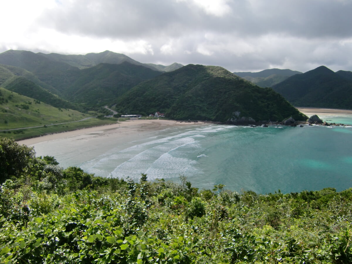 高浜海水浴場の写真 ©User:kotaro_6(GFDL)