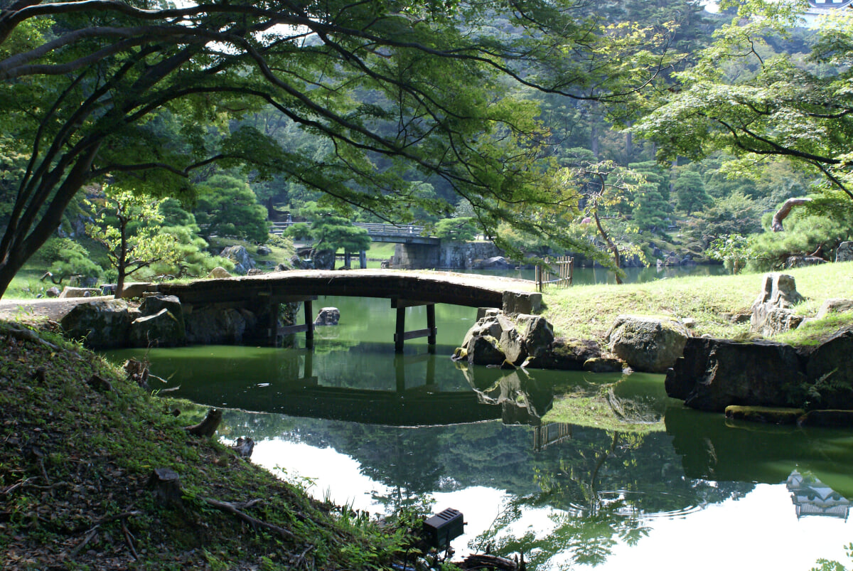 彦根城 玄宮園・楽々園の写真 ©663highland(CC-BY-SA-3.0)