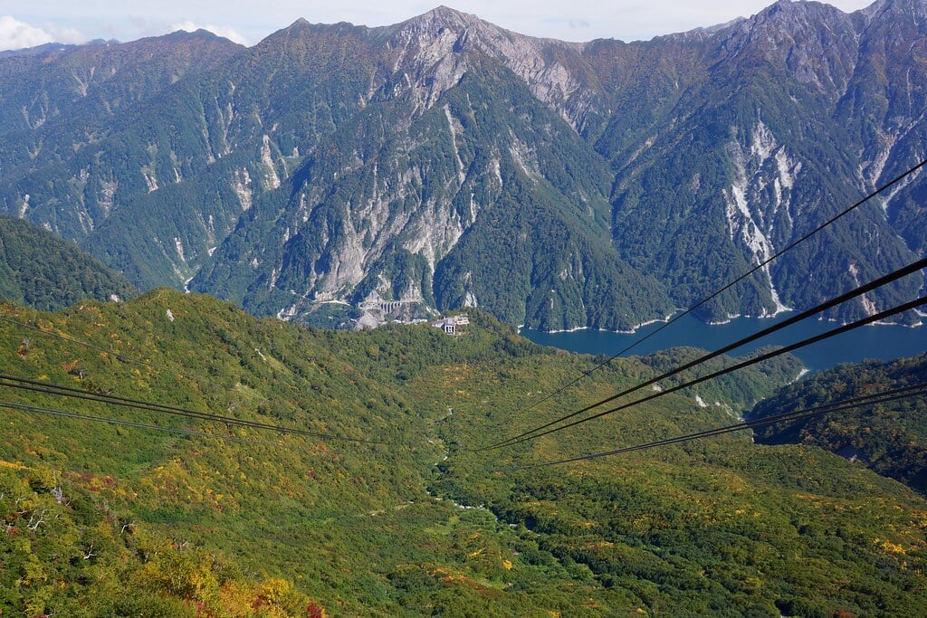 立山ロープウェイの写真 ©Kentaro Ohno(CC BY 2.0)