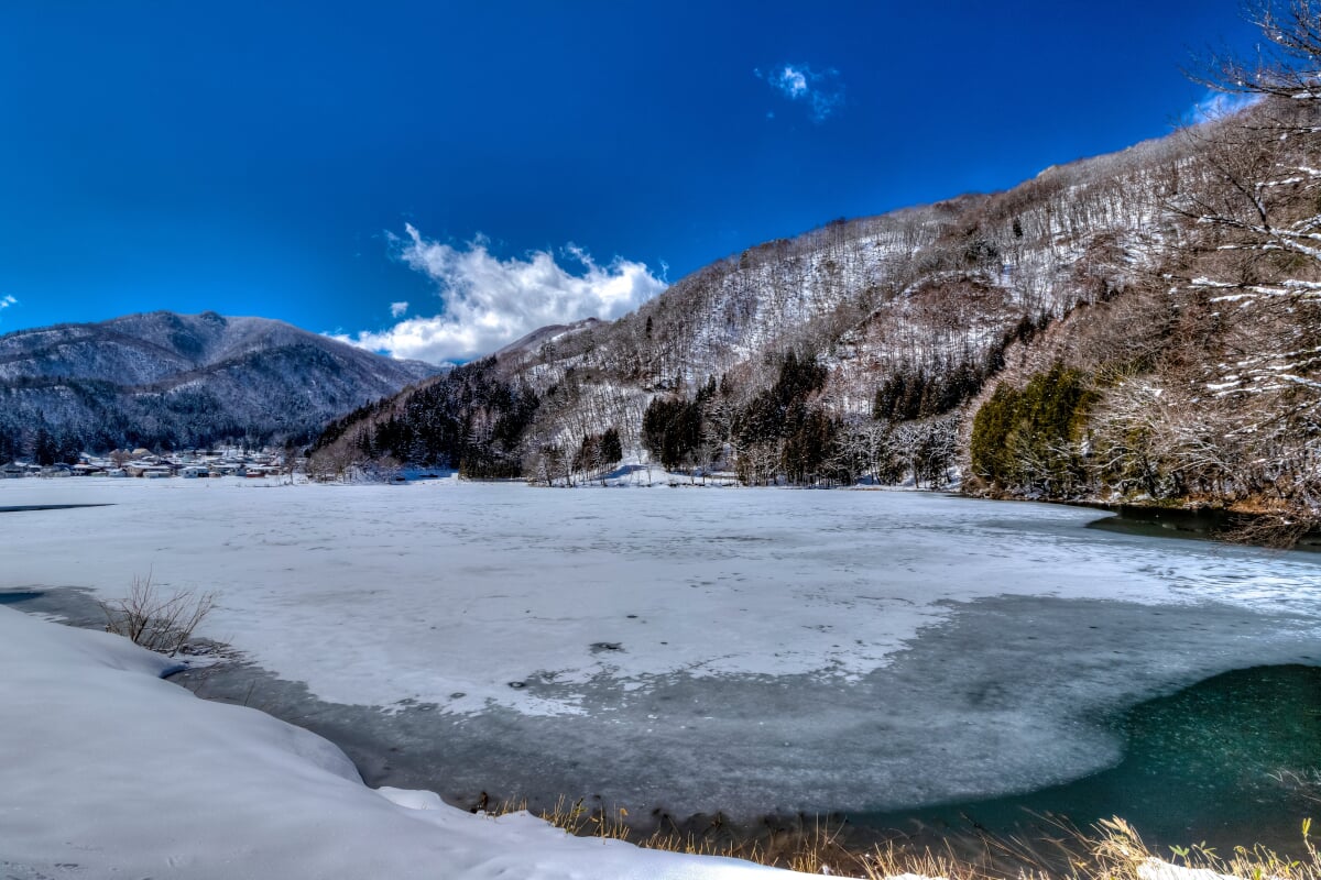 中綱湖の写真 ©Jranar(CC BY-SA 4.0)