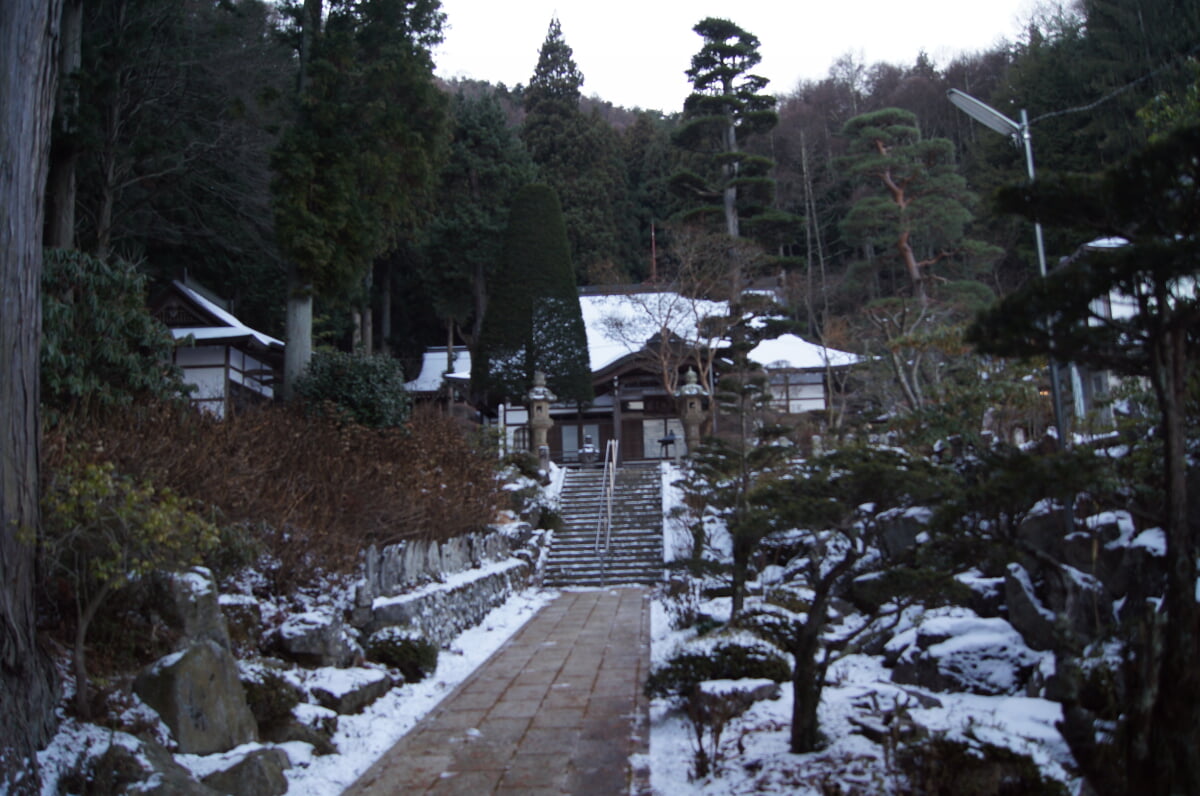 盛泉寺の写真 ©Mountainlife(CC BY-SA 3.0)