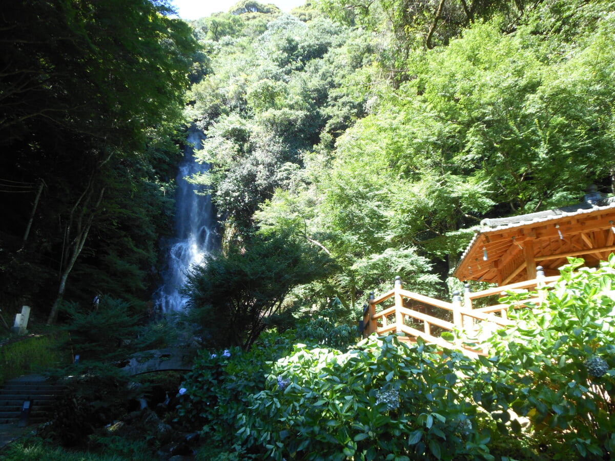 清水の滝の写真 ©Pekachu(CC BY-SA 4.0)