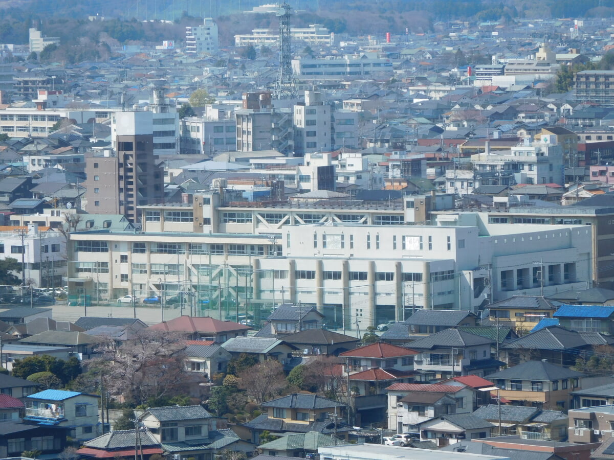 栃木県庁 15階展望ロビーの写真 ©Miyuki(CC BY-SA 4.0)