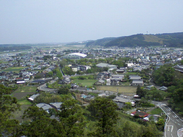 綾城の写真 ©Sanjo(Public domain)