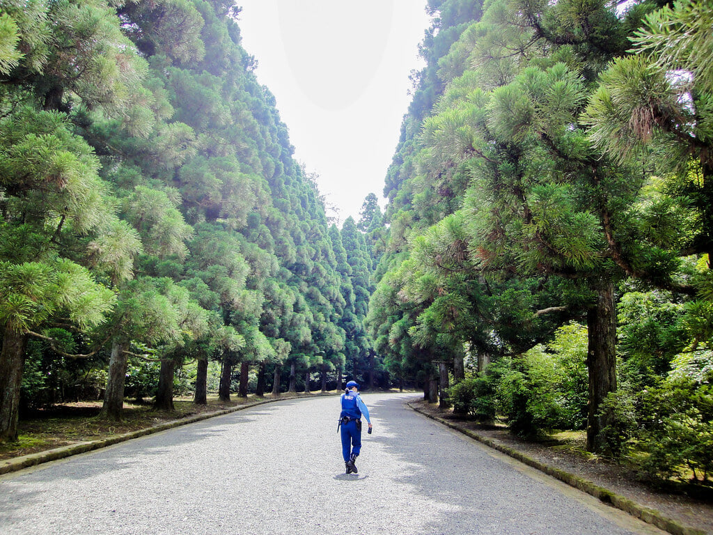 武蔵陵墓地の写真 ©Dick Thomas Johnson(CC BY 2.0)