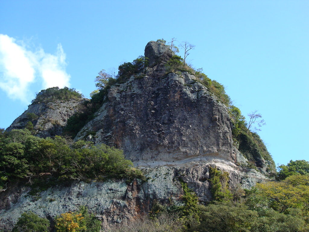 競秀峰の写真 ©alberth2(CC BY-SA 2.0)