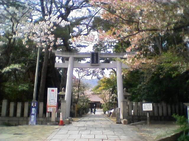 弓弦羽神社の写真 ©Opponent(CC BY-SA 2.0)