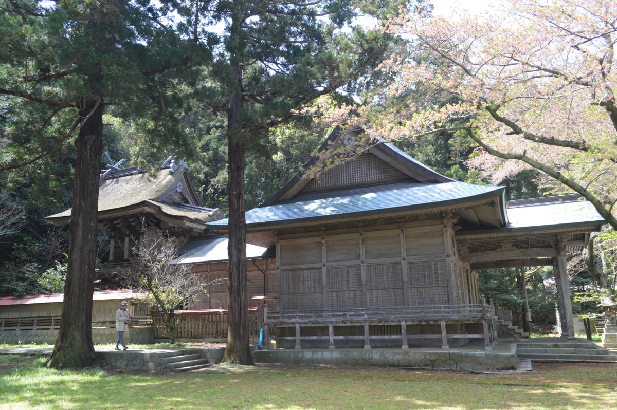 由良比女神社の写真 ©Asturio(CC BY-SA 4.0)