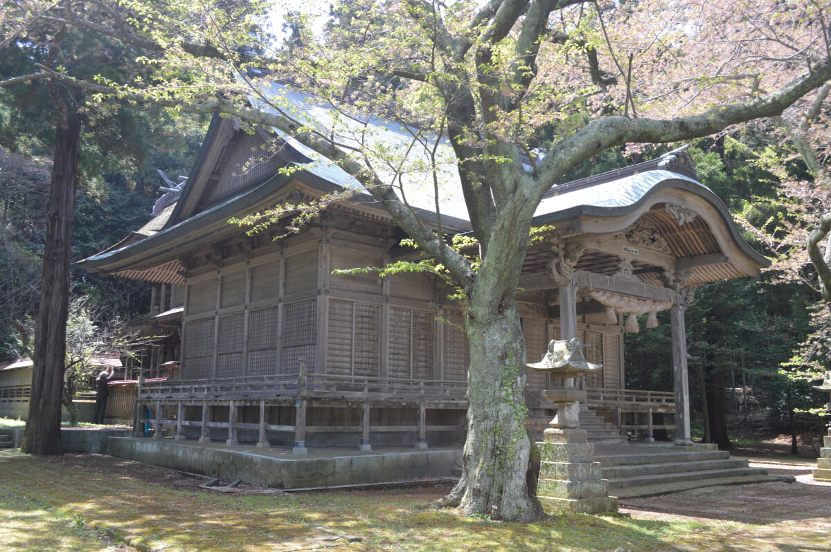 由良比女神社の写真 ©Asturio(CC BY-SA 4.0)