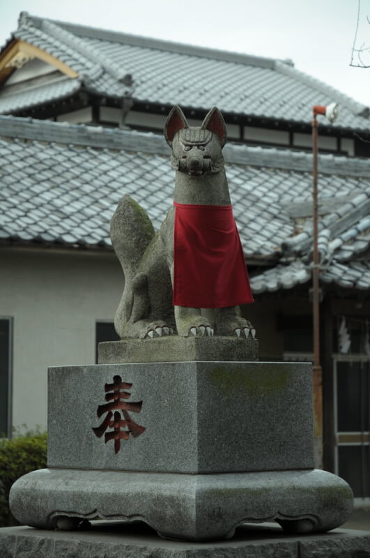 西窪稲荷神社の写真 ©saname777(CC BY 2.0)