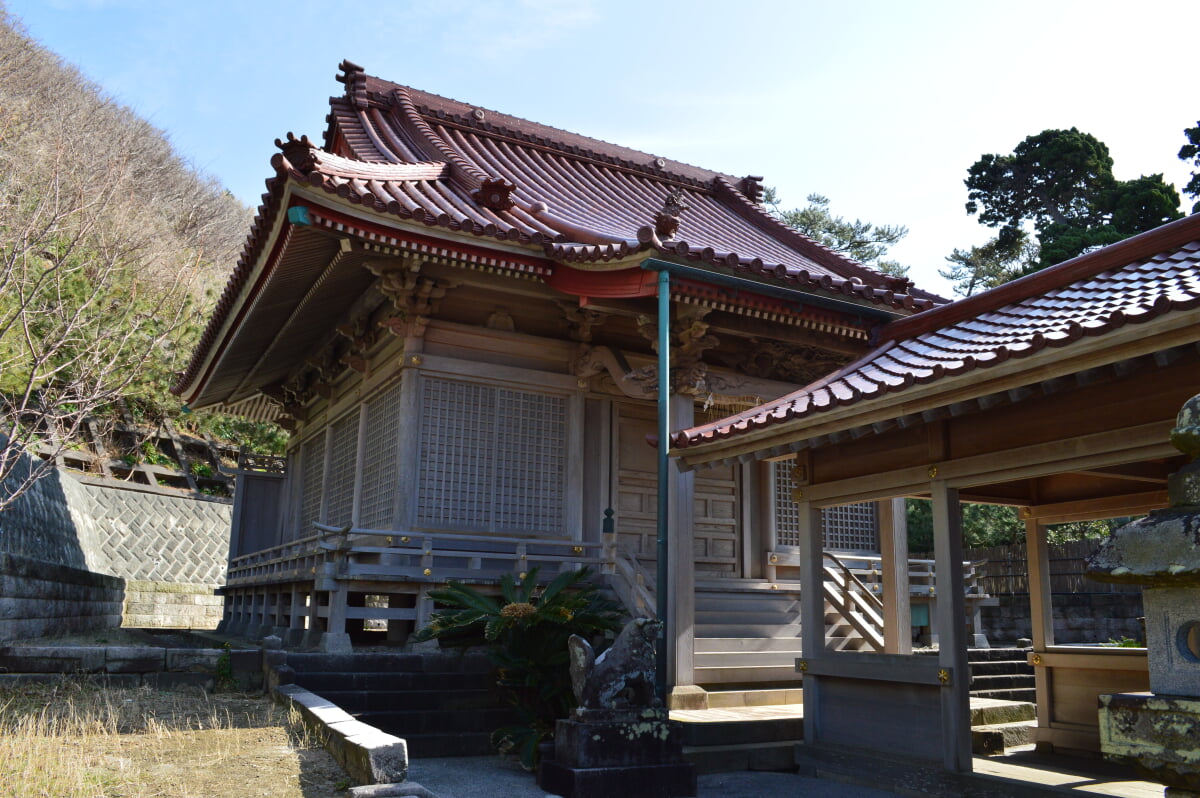 物忌奈命神社の写真 ©Saigen(CC0)