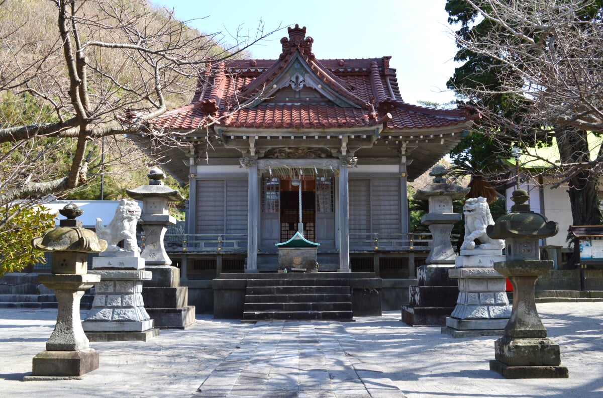 物忌奈命神社の写真 ©Saigen(CC0)