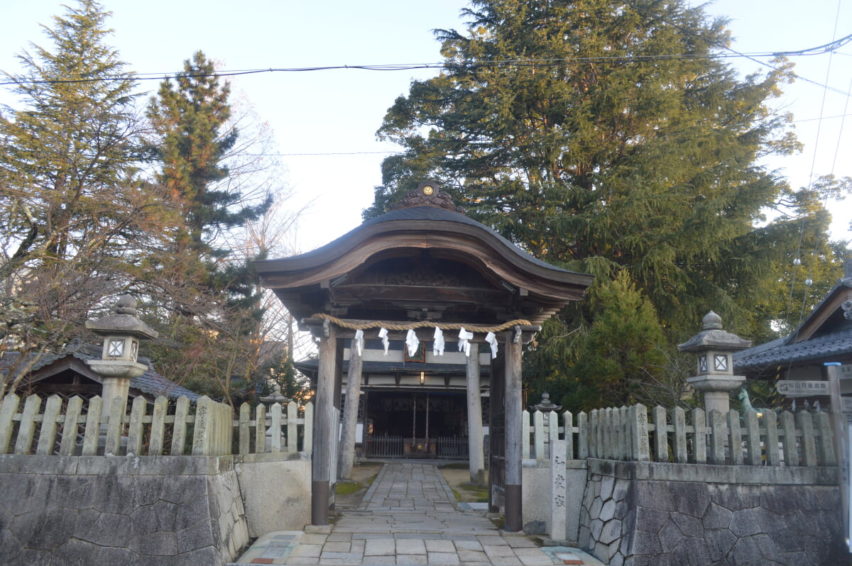 和貴宮神社の写真 ©Asturio(CC BY-SA 4.0)