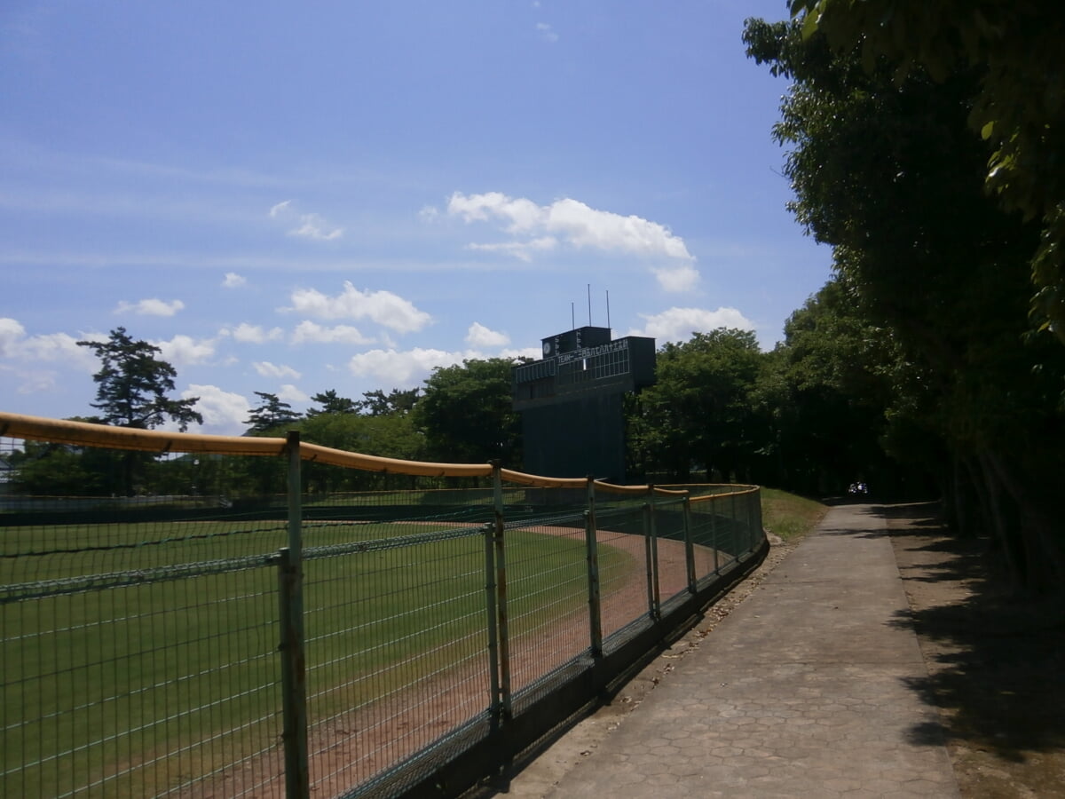 御建公園野球場の写真 ©Sky(CC BY-SA 3.0)