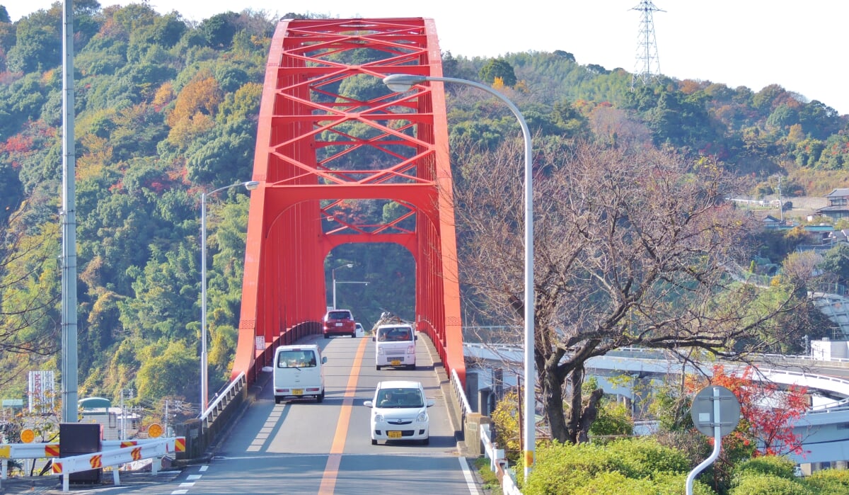 音戸大橋の写真 ©Yoshio Kohara(CC BY 3.0)