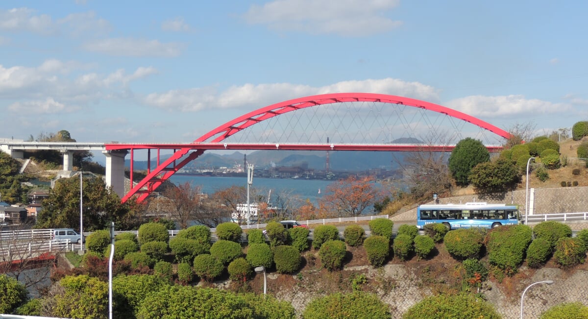 音戸大橋の写真 ©Yoshio Kohara(CC BY 3.0)