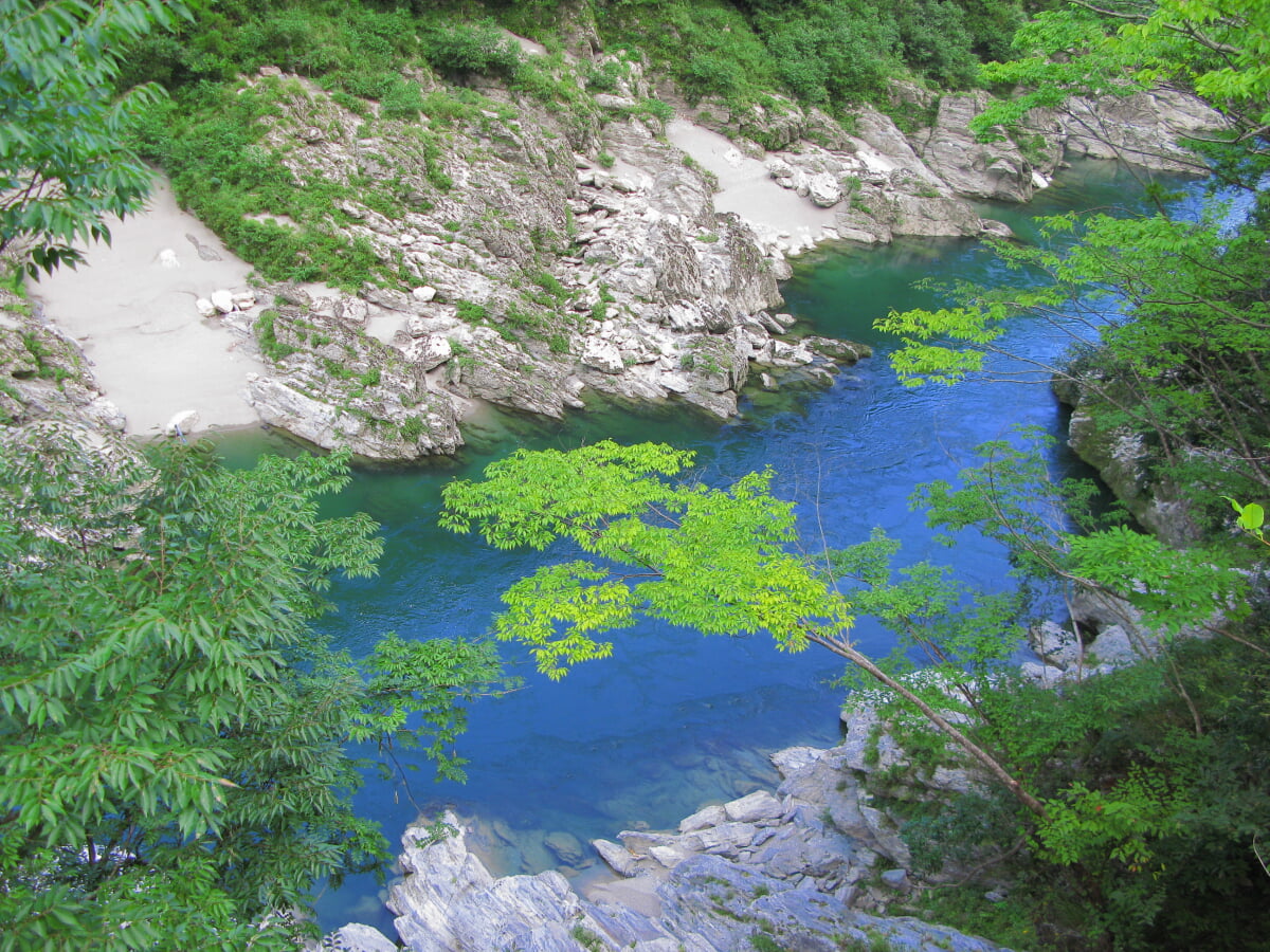 大歩危峡の写真 ©京浜にけ(CC BY-SA 3.0)