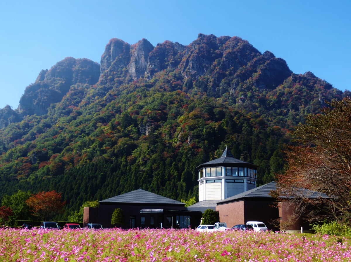 富岡市立妙義ふるさと美術館の写真 ©Qurren(CC BY-SA 3.0)