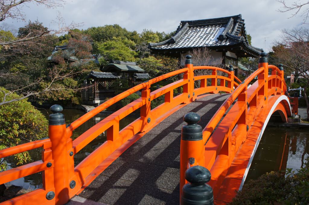 神泉苑 平八の写真 ©663highland(CC-BY-SA-3.0)