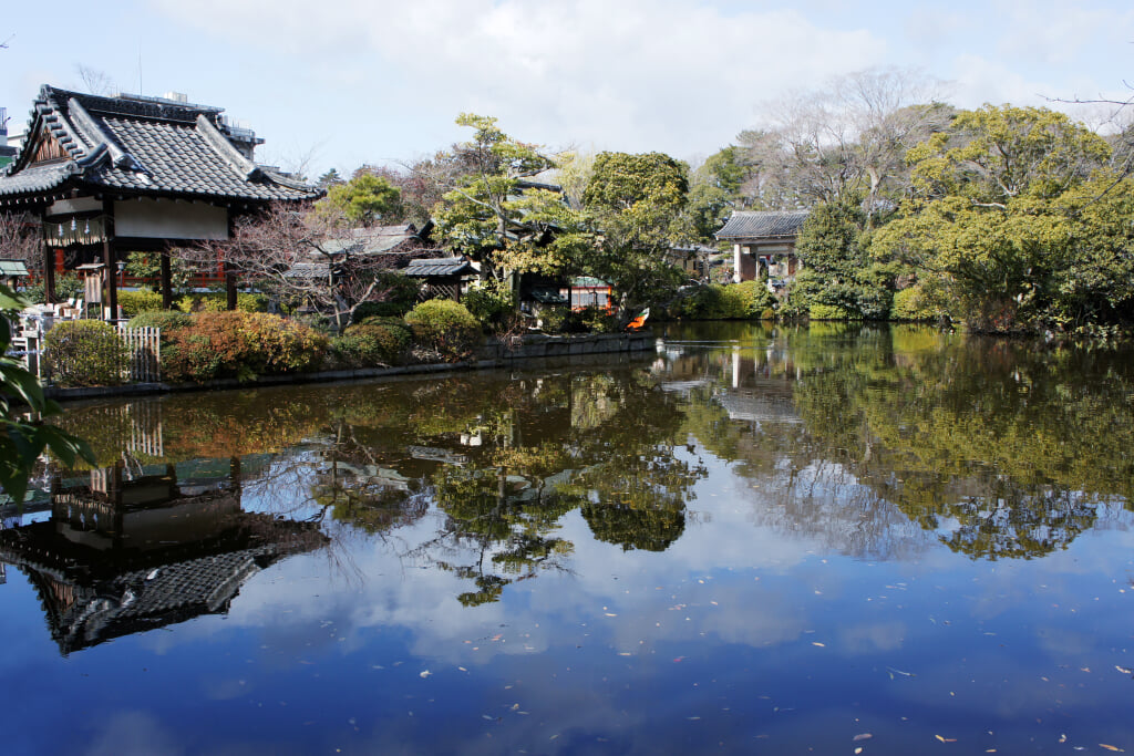 神泉苑 平八の写真 ©663highland(CC-BY-SA-3.0)