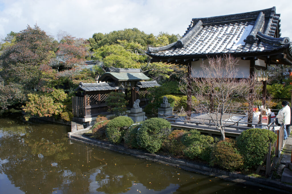 神泉苑 平八の写真 ©663highland(CC-BY-SA-3.0)