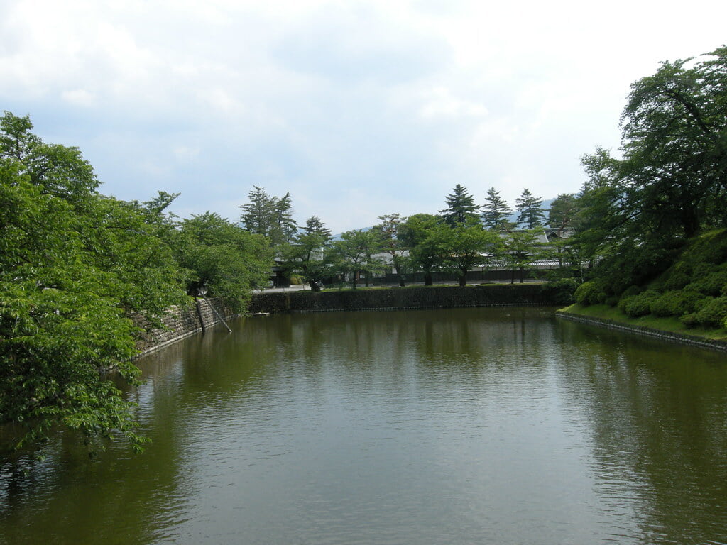 上杉神社の写真 ©contri(CC BY-SA 2.0)