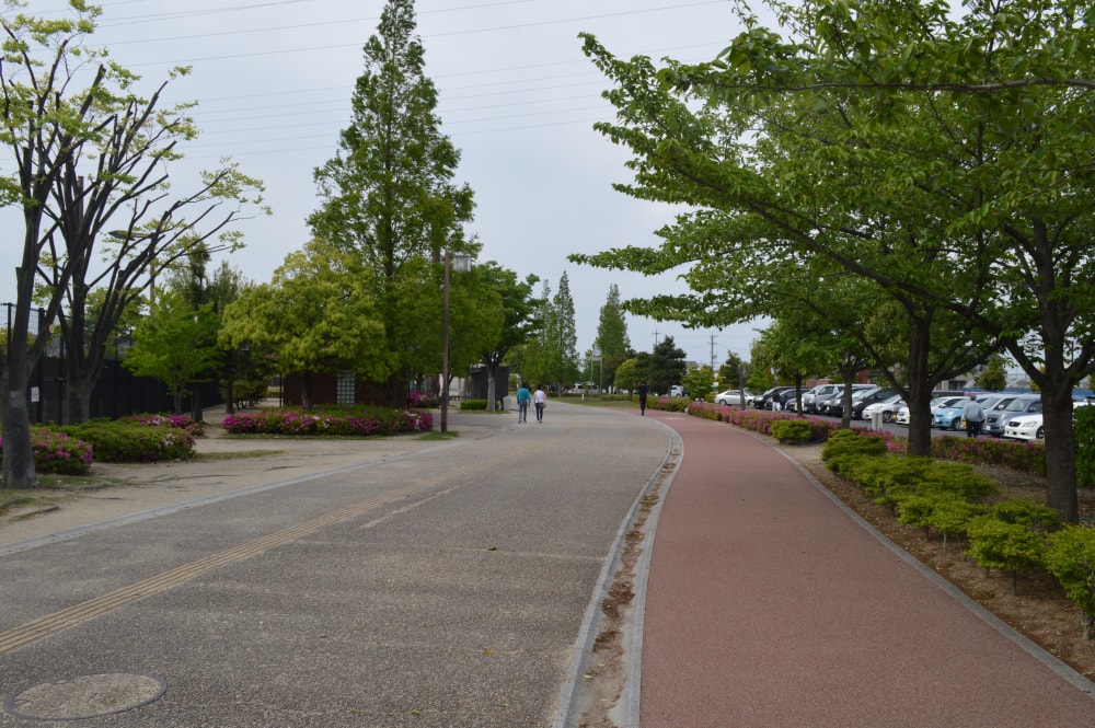 安城市総合運動公園の写真 ©Asturio(CC BY-SA 4.0)