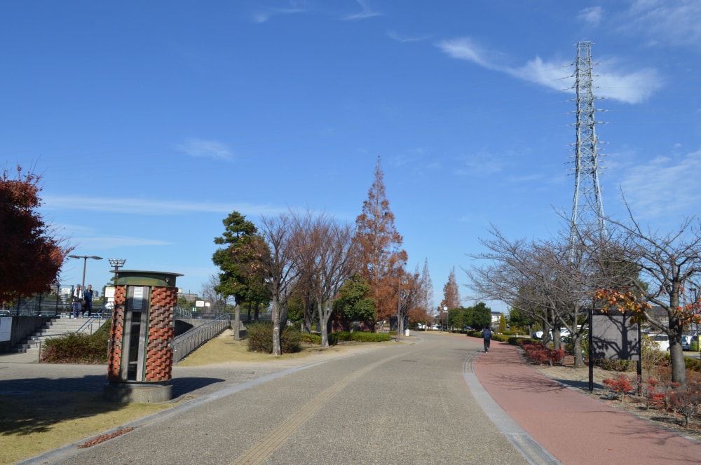 安城市総合運動公園の写真 ©Asturio(CC BY-SA 4.0)