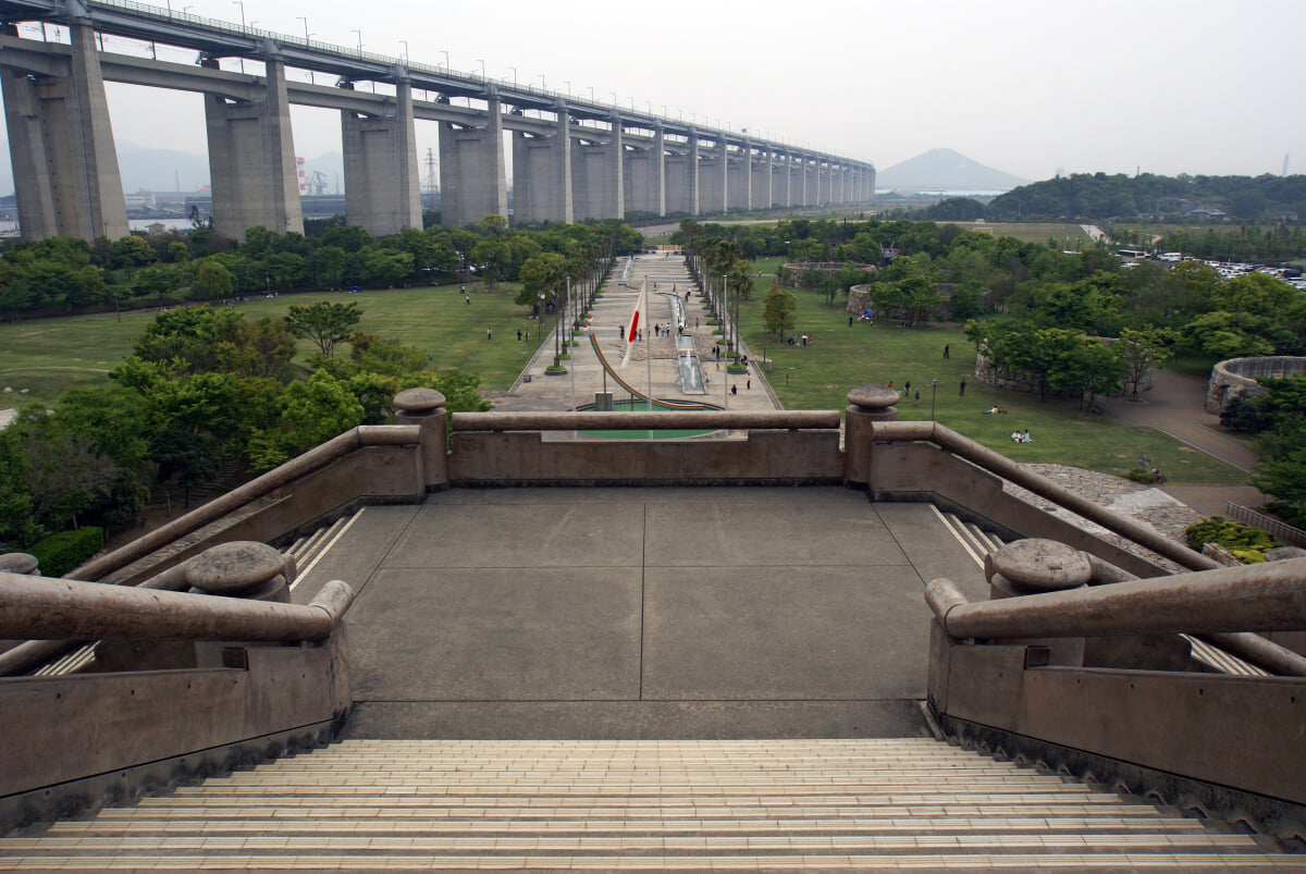 瀬戸大橋記念公園の写真 ©663highland(CC BY-SA 3.0)