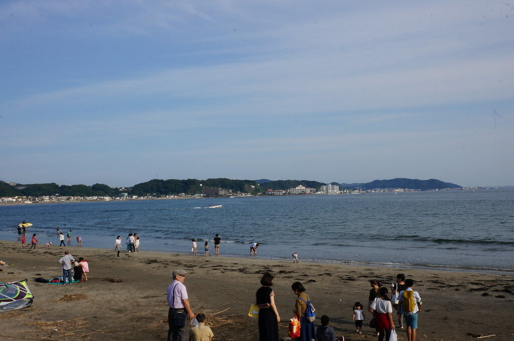 由比ガ浜海水浴場の写真 ©Richard, enjoy my life!(CC BY-SA 2.0)