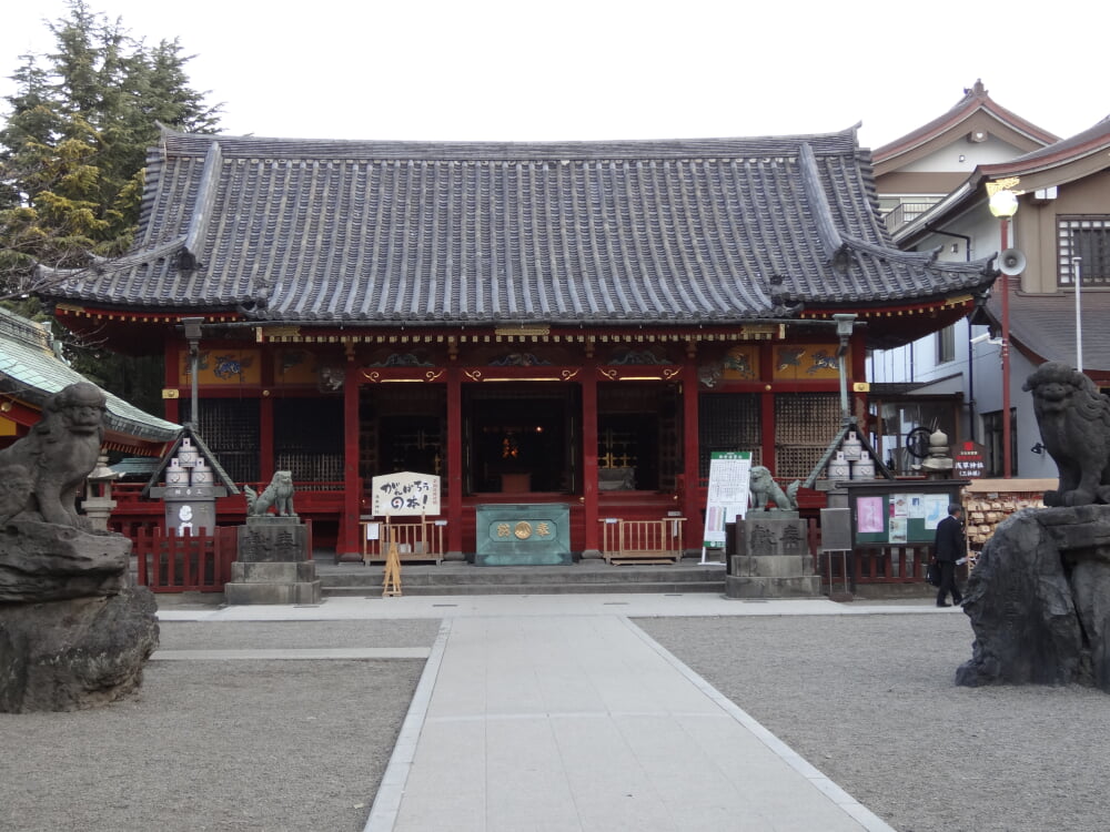 浅草神社の写真 ©C.L. Kao (eddie5150)(CC BY-SA 3.0)