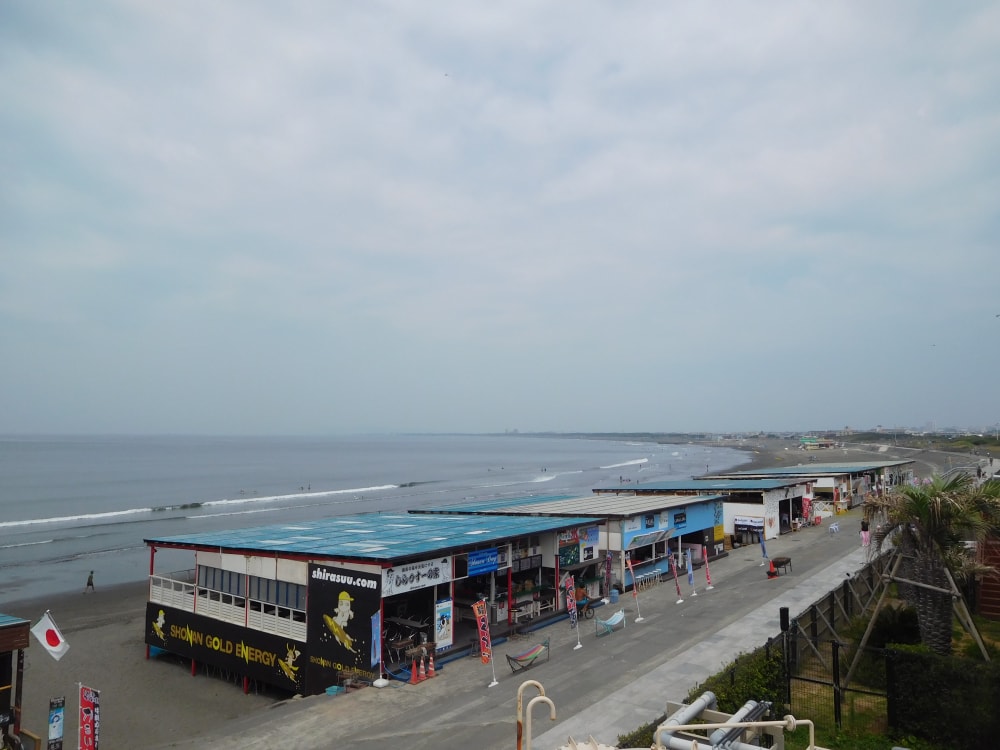 片瀬海岸東浜海水浴場の写真 ©Miyuki(CC BY-SA 4.0)