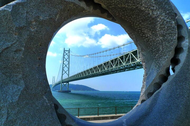 明石海峡大橋の写真 ©studio IRONY(CC BY 3.0)