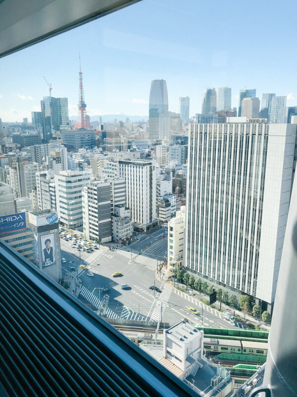 日テレタワーの写真 ©Dick Thomas Johnson(CC BY 2.0)