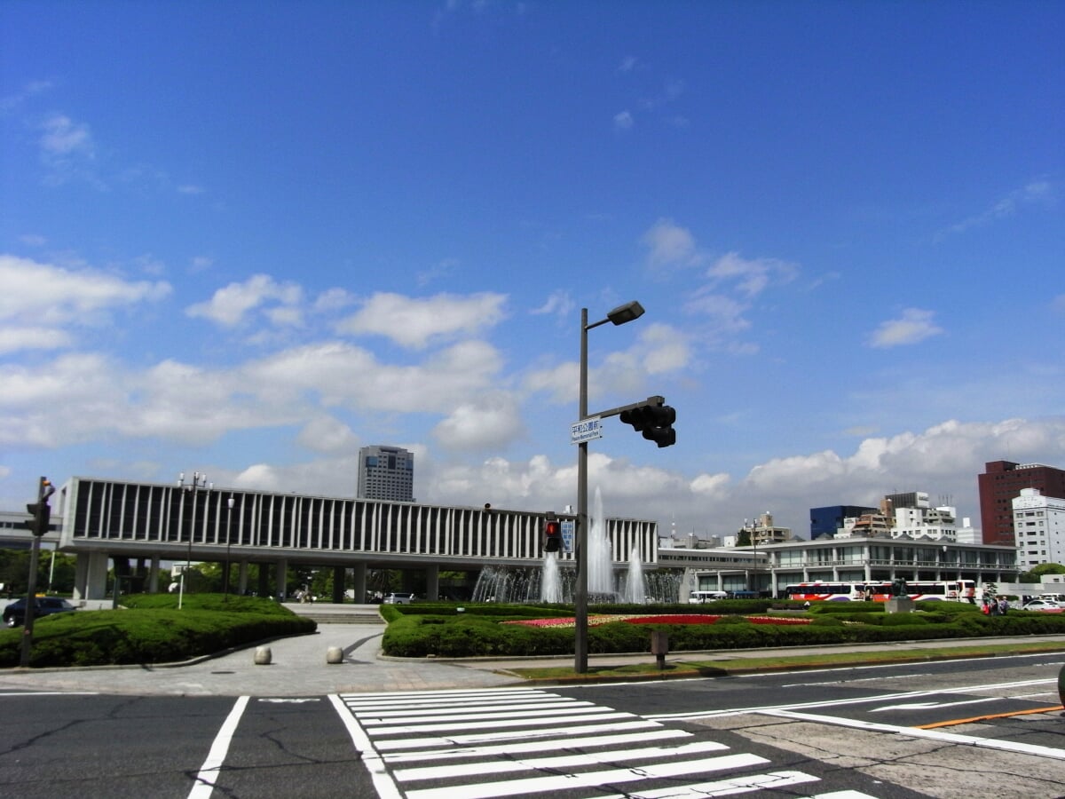 広島平和記念資料館の写真 ©Taisyo(CC-BY-SA-3.0)