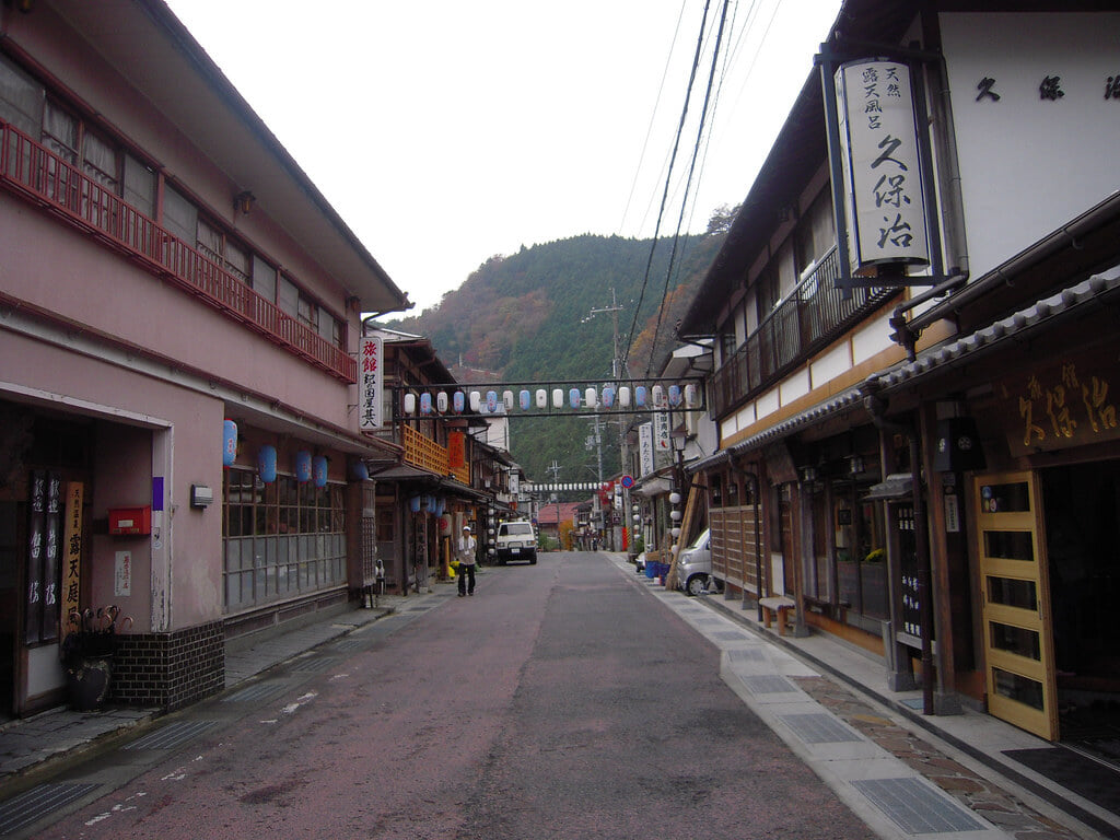 洞川温泉の写真 ©Tamago Moffle(CC BY-SA 2.0)