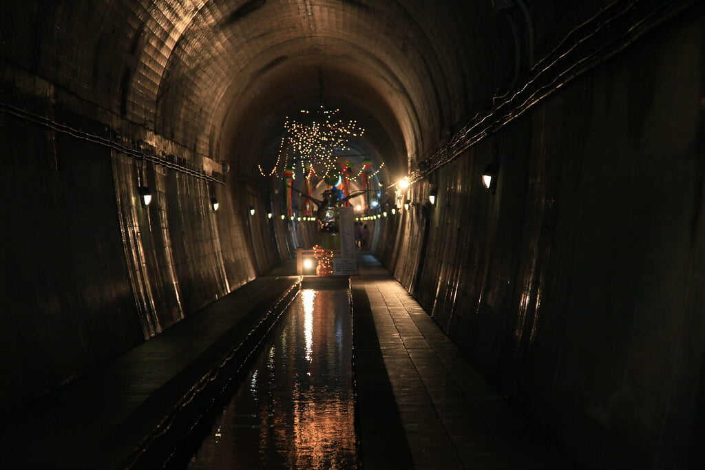 高森湧水トンネル公園の写真 ©gtknj(CC BY 2.0)