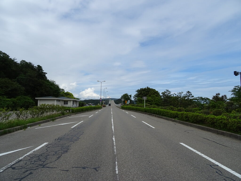 能登島大橋の写真 ©inazakira(CC BY-SA 2.0)