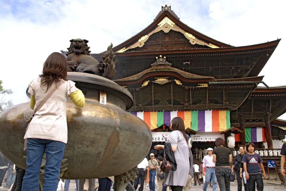 善光寺の写真 ©663highland(CC-BY-SA-3.0)