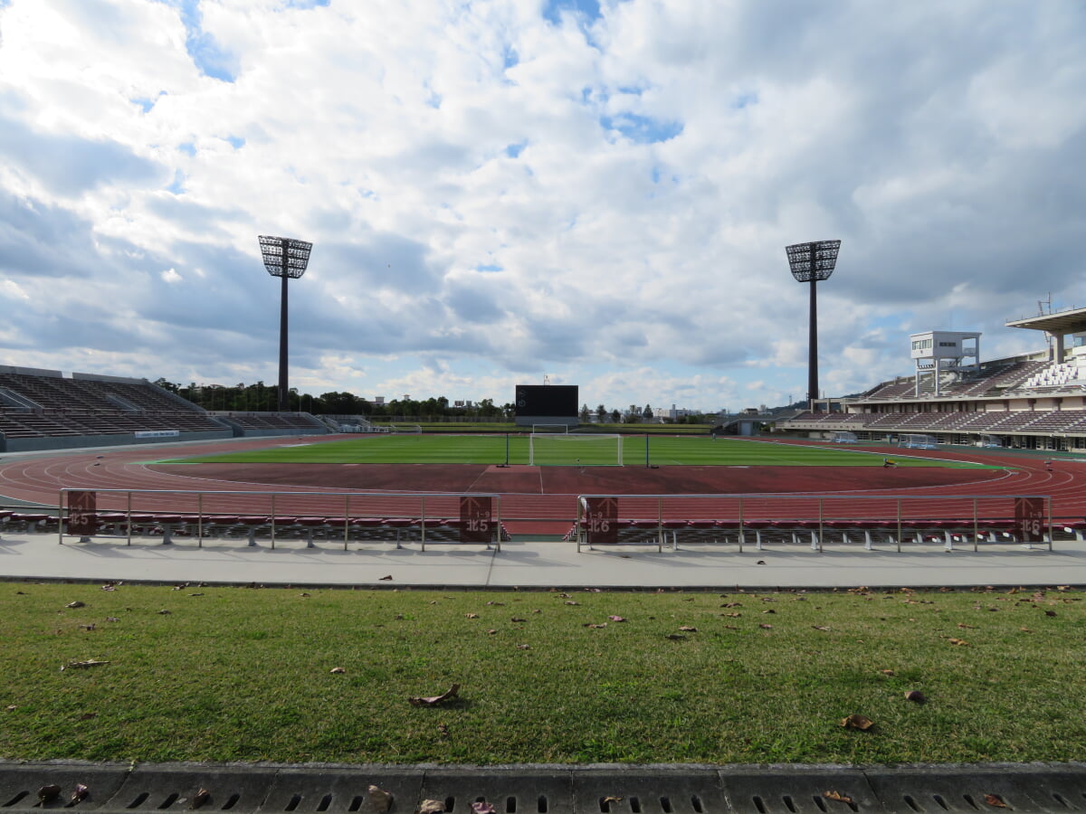 沖縄県総合運動公園の写真 ©L-Crt.Rocks(CC BY-SA 4.0)