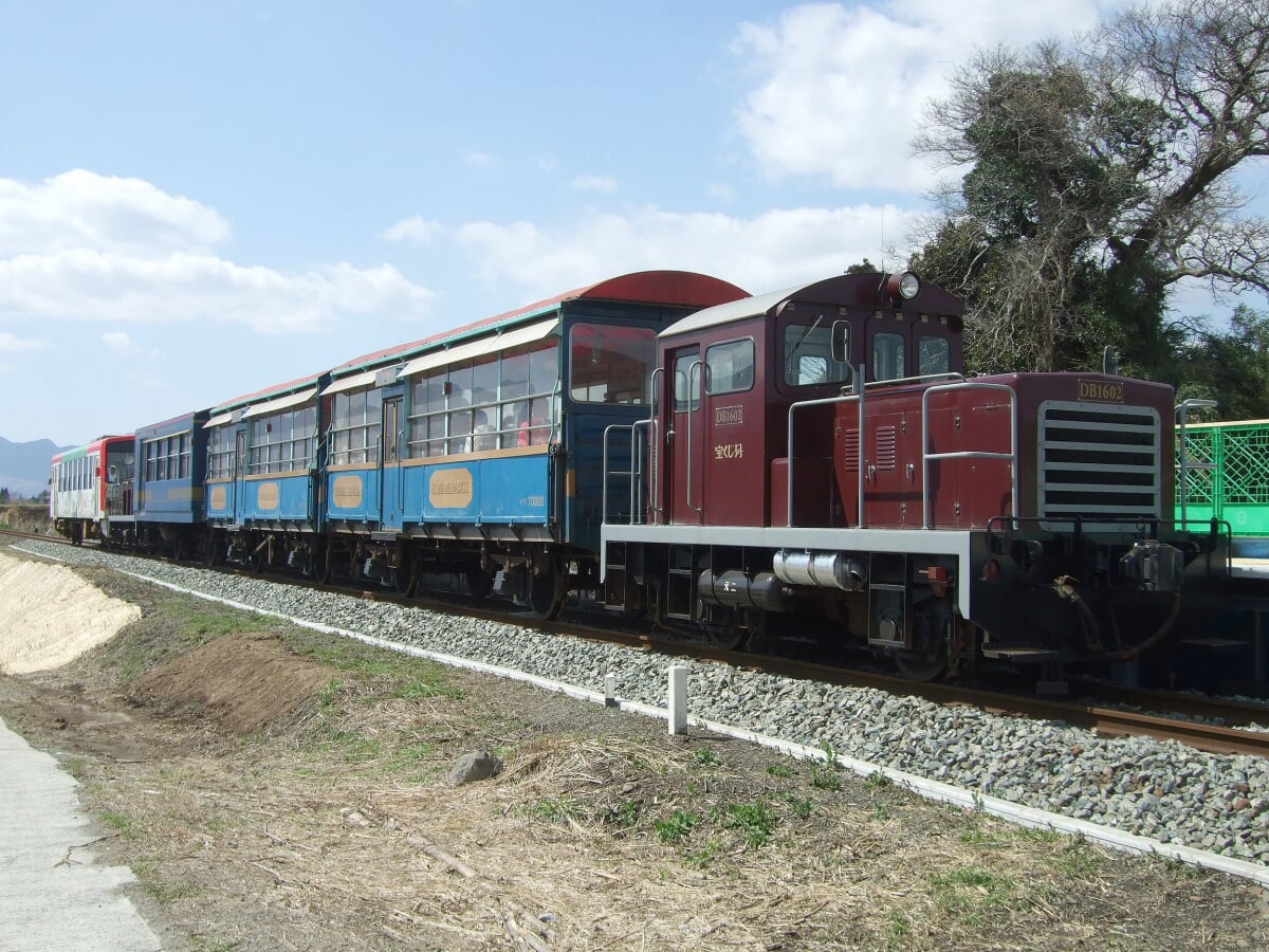 南阿蘇鉄道 トロッコ列車の写真 ©Muyo(CC BY-SA 3.0)