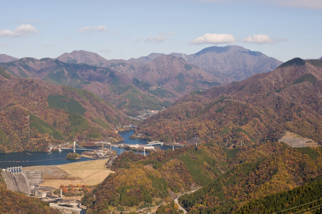 丹沢湖の写真 ©Σ64(CC BY 3.0)